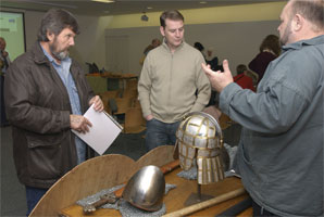 Magnus Siguardsson showing his armour